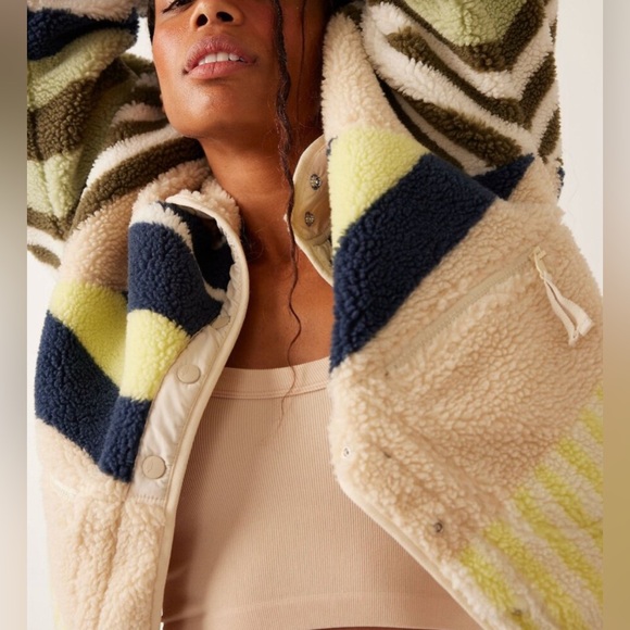 FP MOVEMENT Hit The Slopes Printed Fleece Jacket / Fielding Stripe Combo - Picture 6 of 9